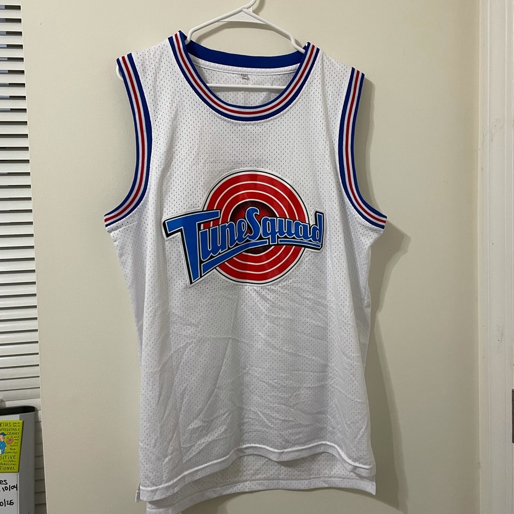 Lola Bunny Jersey